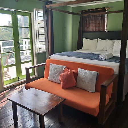 Kingsworth Bed And Breakfast キングストン エクステリア 写真