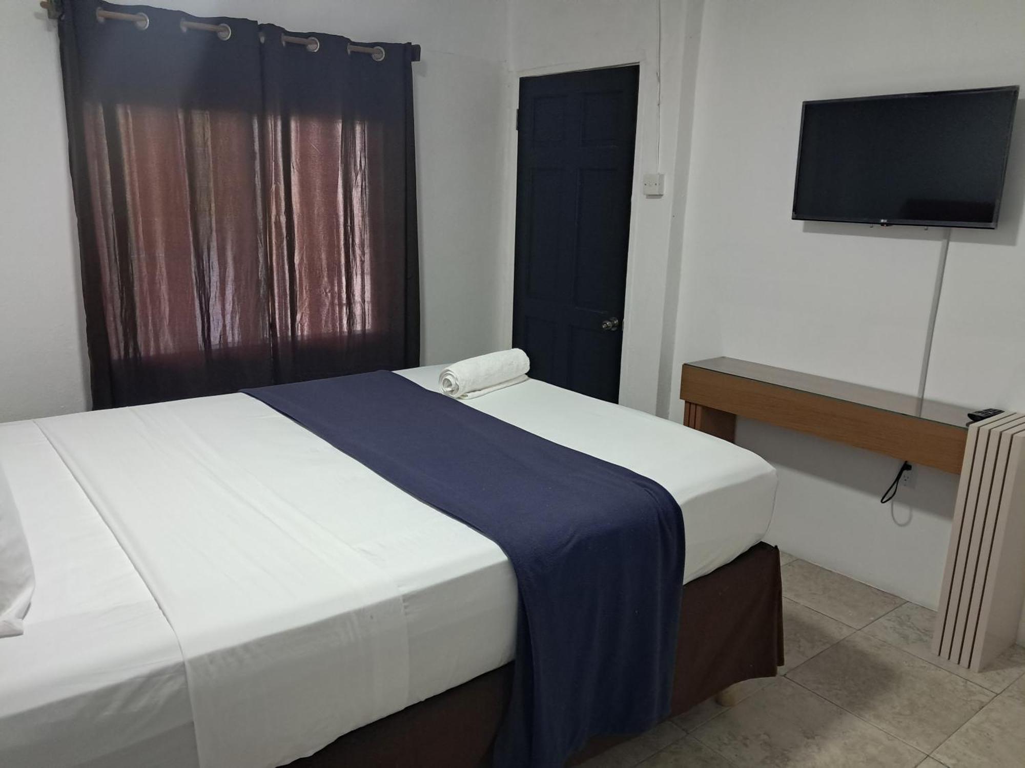 Kingsworth Bed And Breakfast キングストン エクステリア 写真