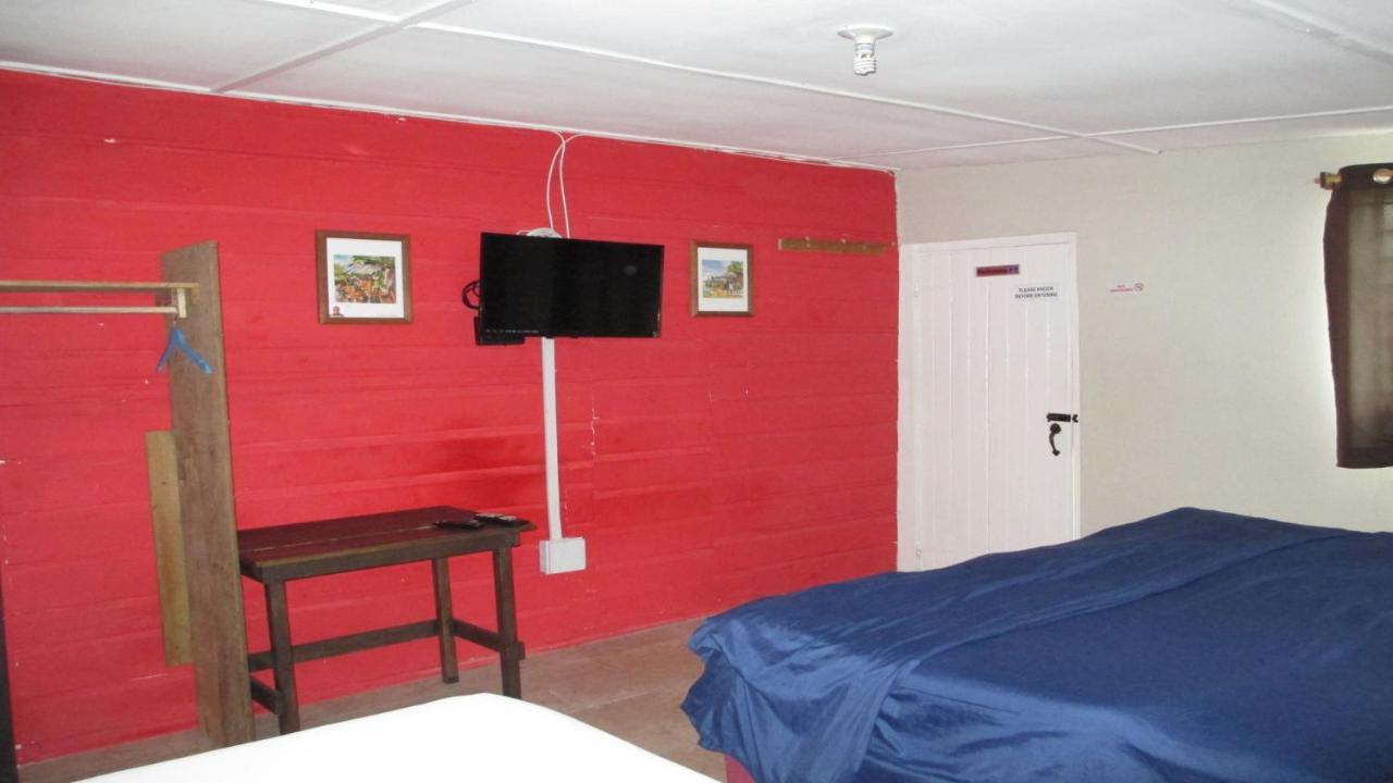 Kingsworth Bed And Breakfast キングストン エクステリア 写真